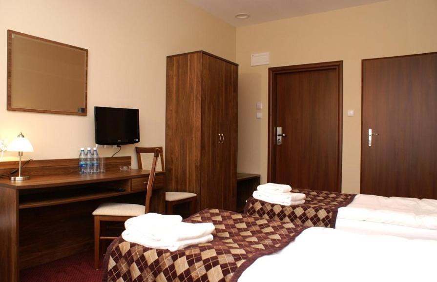 Hotel Belfort Łomża Eksteriør bilde